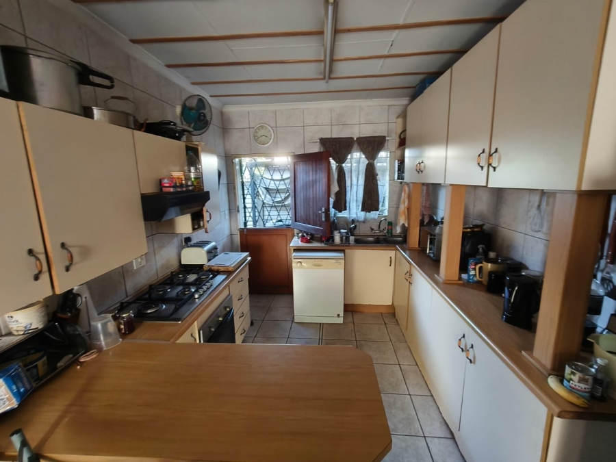 4 Bedroom Property for Sale in Oos Einde North West